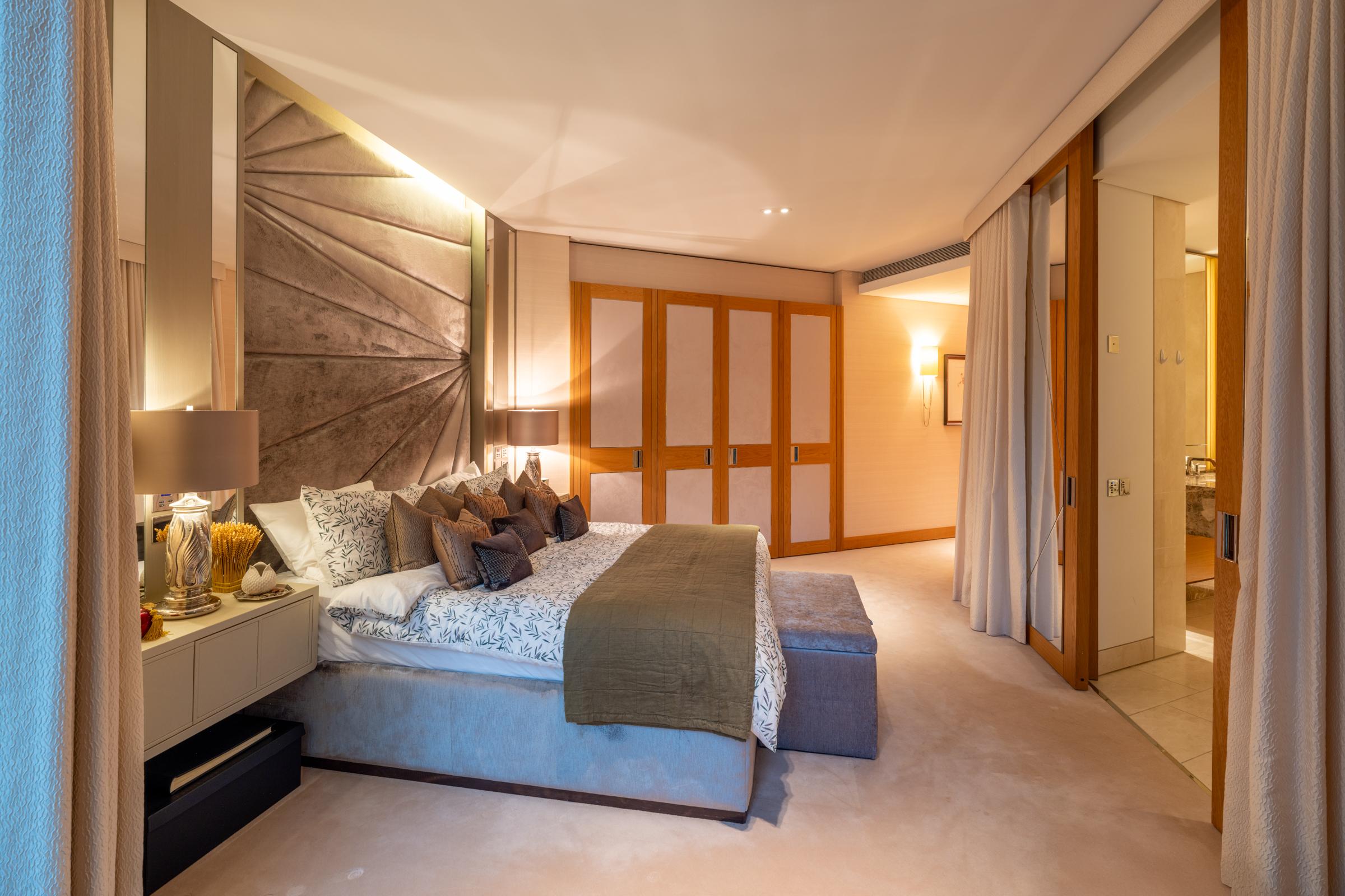 Flat for Sale in One Hyde Park, ﻿An exquisite park side